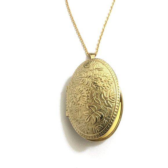 Oval Floral Ornate Keepsake Locket Necklace - Picture 3 of 4